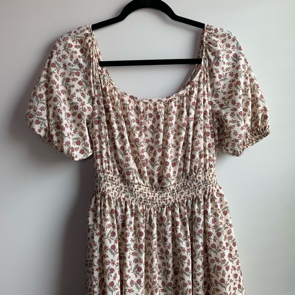 Gal meets glam Anthropologie tiered ruffle dress 2 - Picture 4 of 8